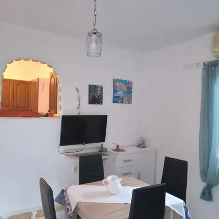 Apartment Ma'Re Supetar Exterior photo