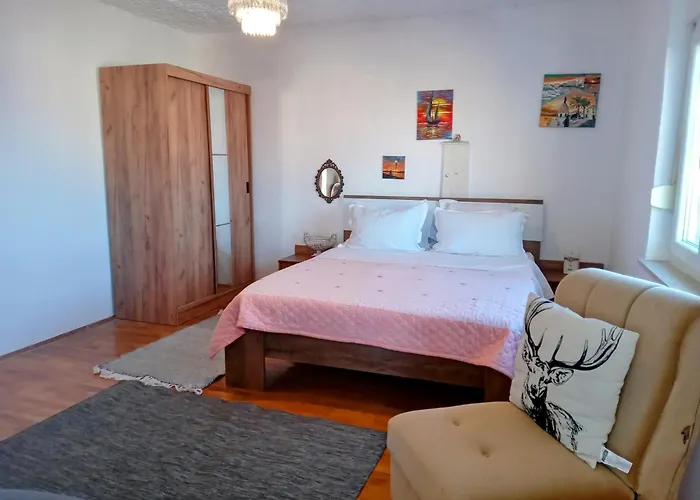 Apartment Ma\'Re